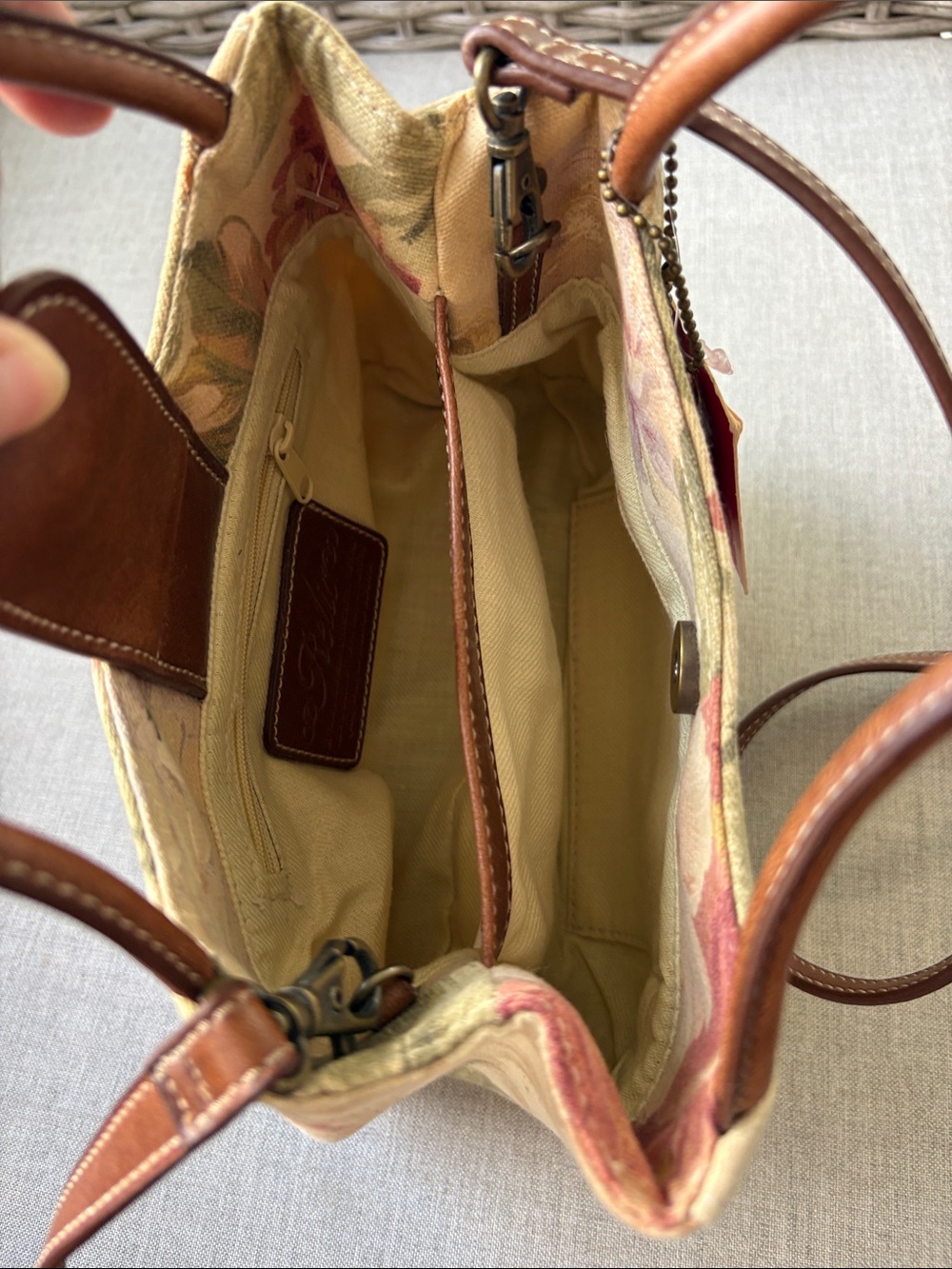 Relic Floral Canvas Shoulder Bag – NWT Vintage Cottagecore Style - Picture 7 of 7